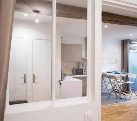 Cmg Hotel De Ville - Manteaux Париж Екстериор снимка